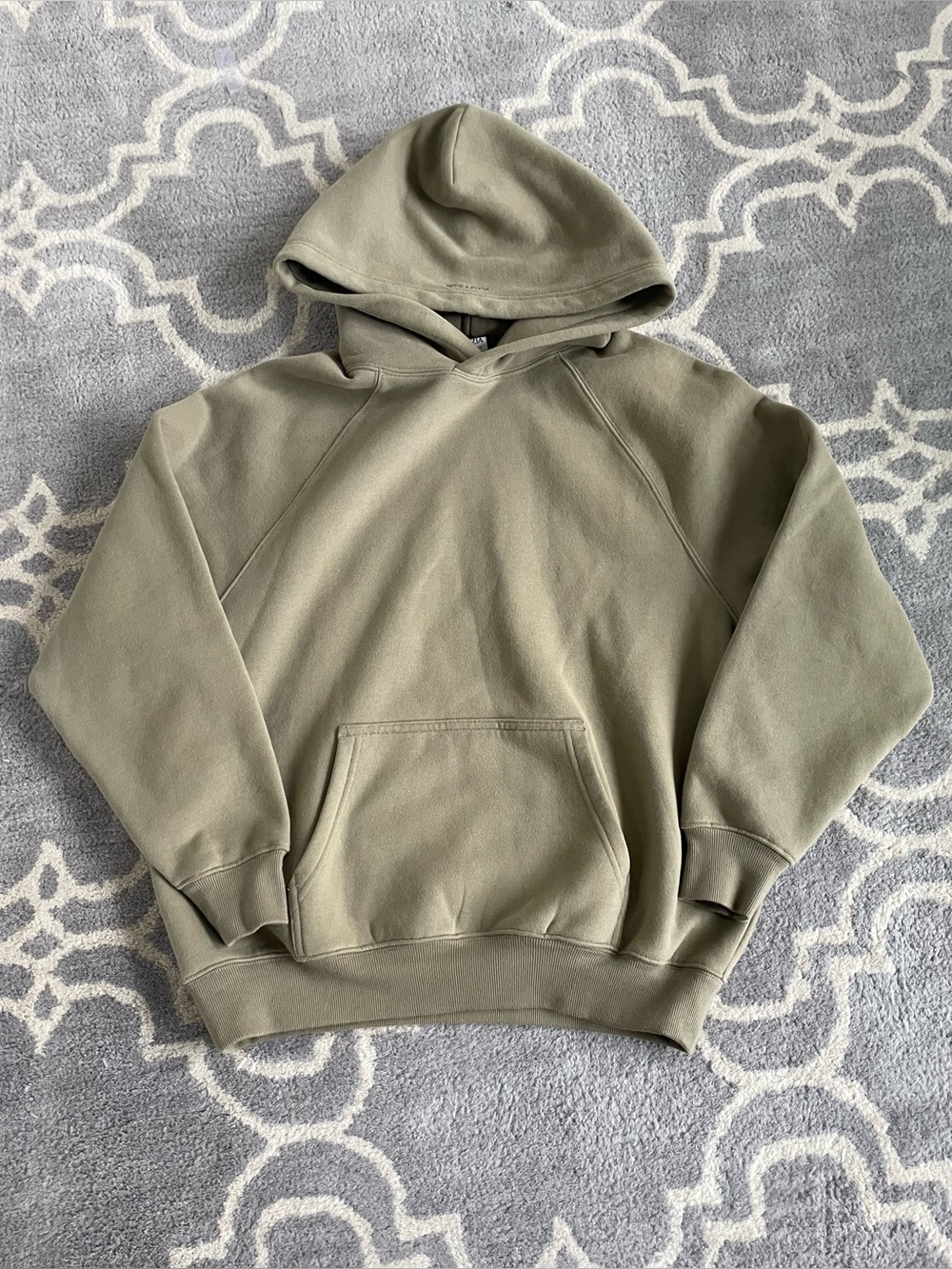 Aritzia Olive Green Mega Fit Hoodie Size XXS